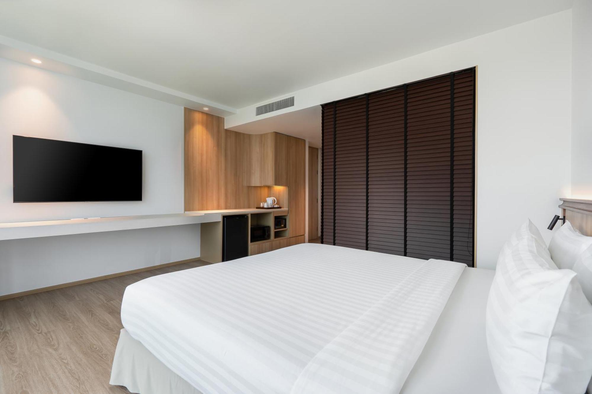 Vic 3 Bangkok Hotel Ngoại thất bức ảnh